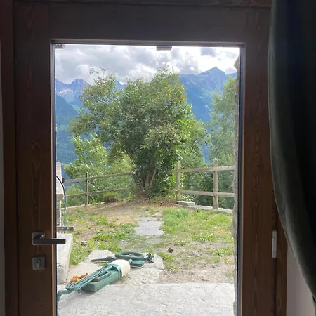 Arbetey, Finestra Sul Bianco